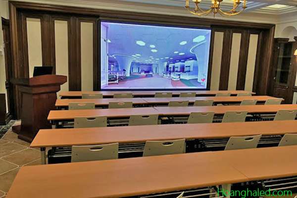 màn hình led phòng họp công ty